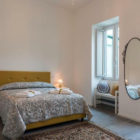 Nonna Vittoria Apartment Salerno Exteriör bild