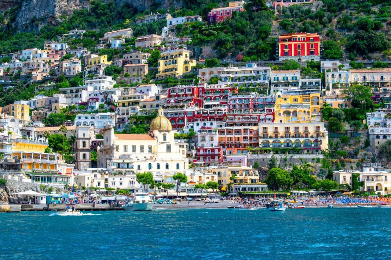Nonna Vittoria Apartment Salerno Exteriör bild